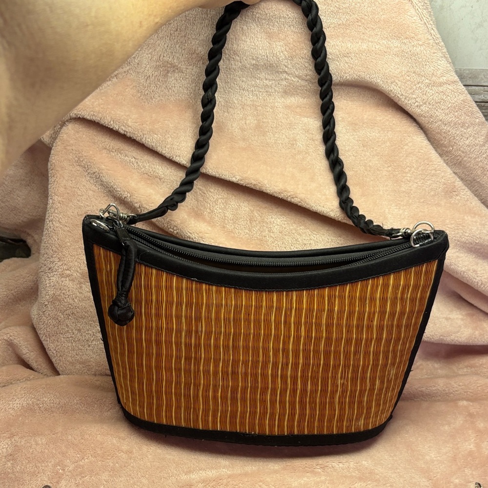 Elegant Black and Brown Tatami Style Women's Shoulder Bag